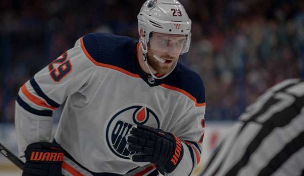 Leon Draisaitl liegt mit den Oilers derzeit auf Rang zwei in der Pacific Division.