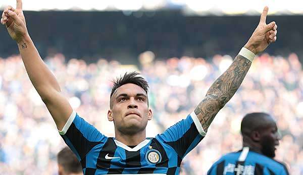 Lautaro Martinez feiert sein Tor gegen Cagliari Calzio