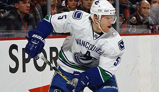 Christian Ehrhoff spielt seit 2009 für die Vancouver Canucks