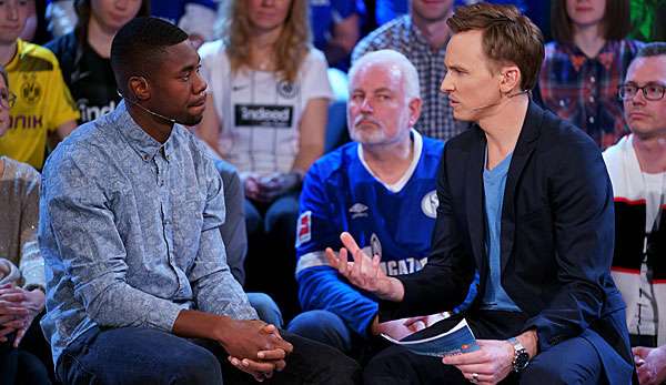 Leroy Kwadwo im Gespräch mit ZDF-Moderator Jochen Breyer im Aktuellen Sportstudio.