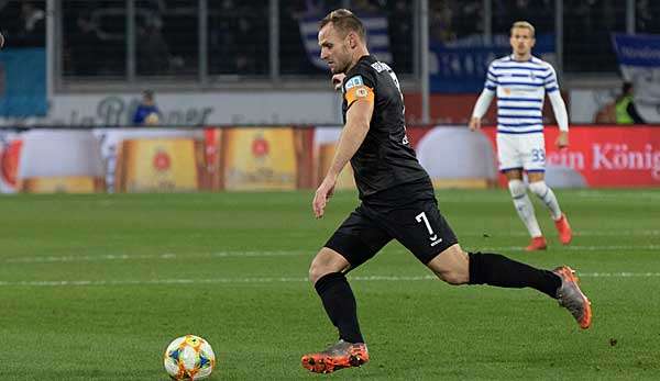 Braunschweigs Bernd Nehrig beim Spiel gegen MSV Duisburg am 7. Februar