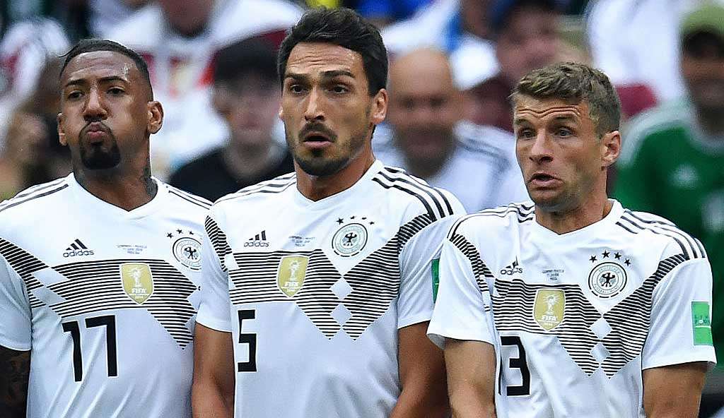 Die Chancen, dass Jerome Boateng, Mats Hummels und Thomas Müller (v.l.n.r.) nochmals gemeinsam für das DFB-Team auflaufen werden, stehen aktuell "relativ gering".