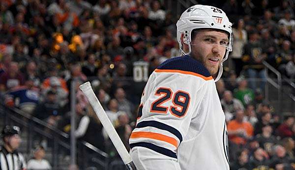 Leon Draisaitl verlor mit seinen Oilers gegen Chicago.