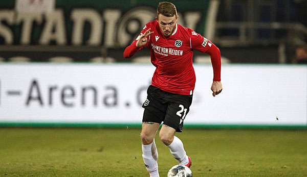 Nach Timo Hübers hat sich auch Jannes Horn von Hannover 96 mit dem Coronavirus infiziert.