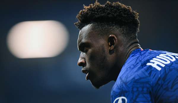 Callum Hudson-Odoi wurde positiv auf das Coronavirus getestet, das gab der FC Chelsea in der Nacht auf Freitag auf seiner Homepage bekannt.