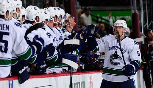 Christian Ehrhoff steuerte zum Sieg der Vancouver Canucks zwei Torvorlagen bei