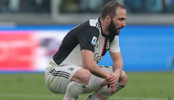 Higuain ist nach Argentinien gereist.