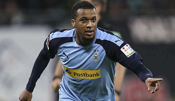 Alassane Plea ist angeblich im Visier des FC Barcelona.