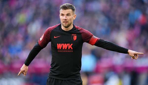 Daniel Baier ist Kapitän des FC Augsburg.