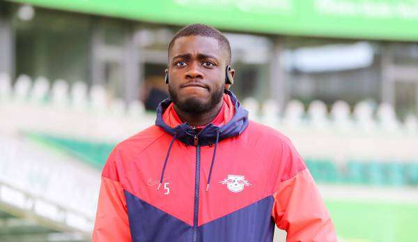 Dayot Upamecano könnte durch die Corona-Krise bei RB Leipzig bleiben.