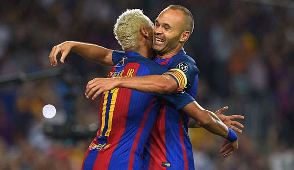 Neymar und Andres Iniesta spielten gemeinsam für den FC Barcelona.