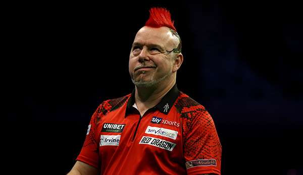 Weltmeister Peter Wright tritt zum Auftakt der PDC Home Tour an.