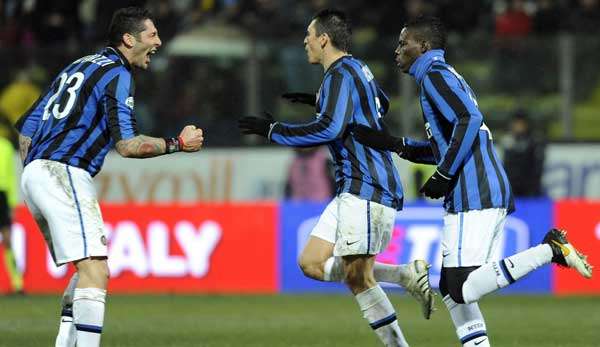 Marco Materazzi (l.) und Mario Balotelli (r.) liefen einst gemeinsam für Inter Mailand auf.