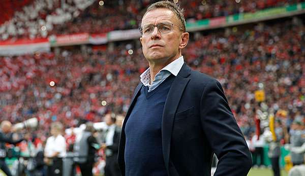 Laut Ralf Rangnick wäre eine Bundesliga-Fortsetzung wichtig "für die gesamte Menschheit".