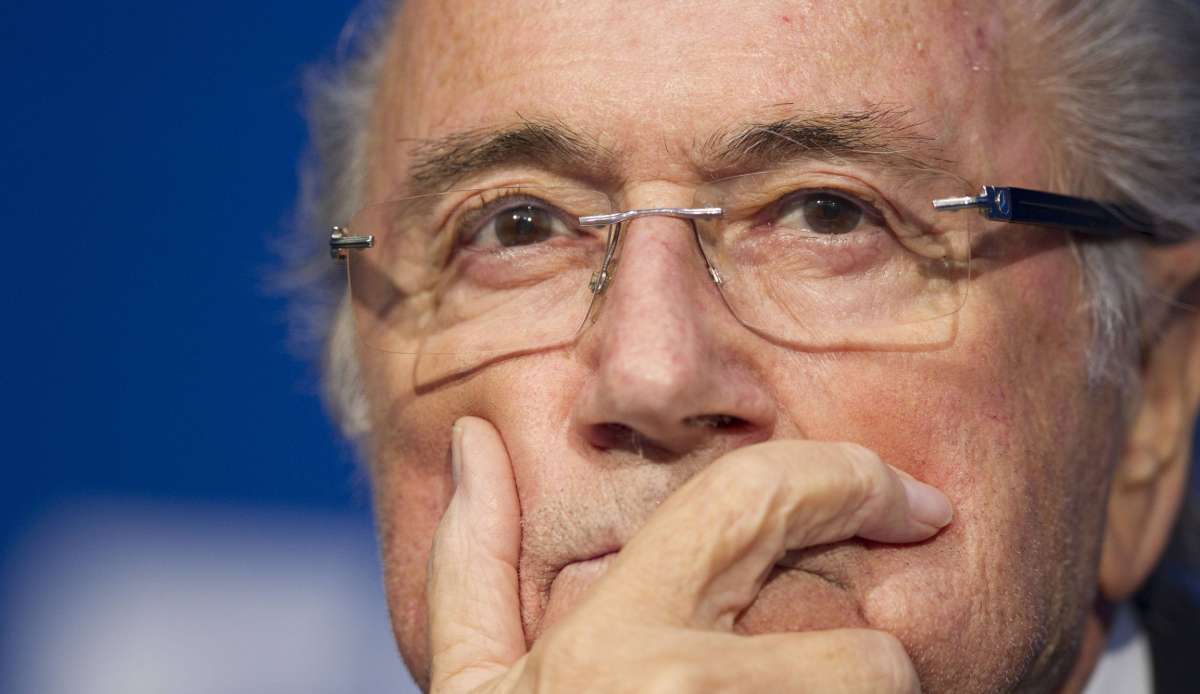 Sepp Blatter glaubt an eine WM 2022 in Katar.