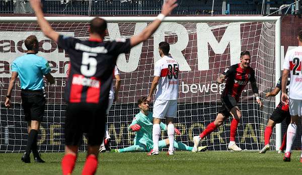 Der VfB Stuttgart musste sich Wehen Wiesbaden geschlagen geben.