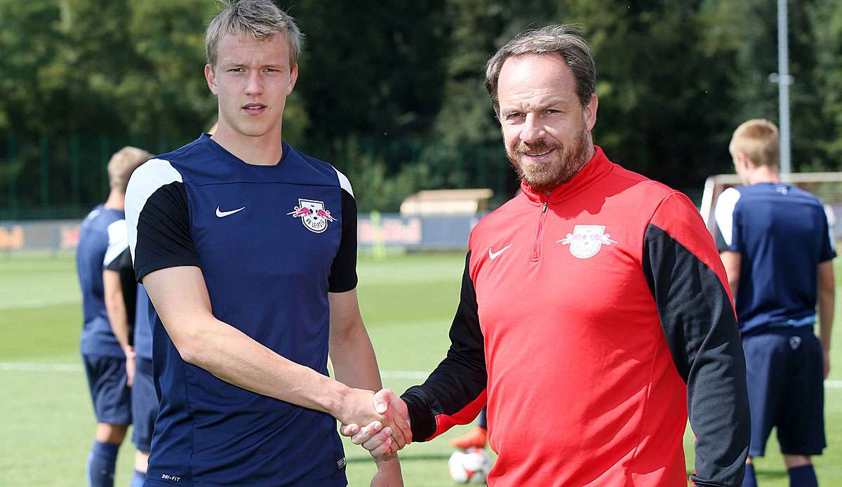 Alexander Zorniger (r.) hat Lukas Klostermann bei RB Leipzig trainiert.