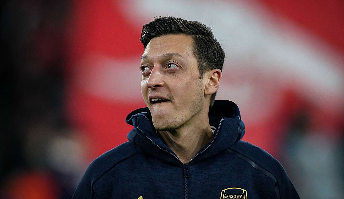 Mesut Özil hat neben seiner Fußballlaufbahn weitere Karrierepläne.