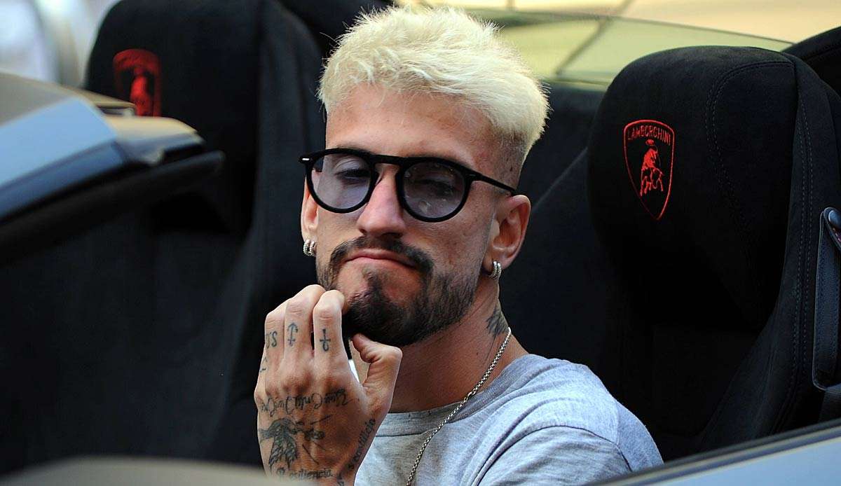 Samuel Castillejo von AC Milan ist offenbar auf offener Straße Opfer eines Verbrechens geworden.