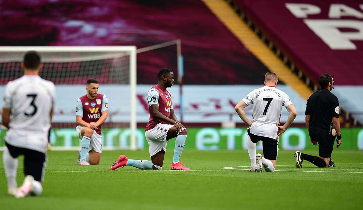 Vor dem Restart der Premier League haben die Fußballprofis von Aston Villa und Sheffield United gleich zwei Zeichen gesetzt.