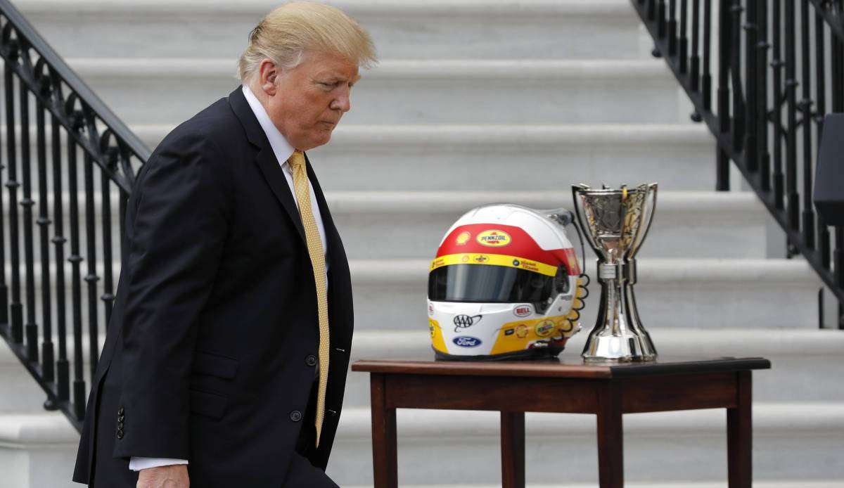 Donald Trump fordert von NASCAR-Pilot Bubba Wallace eine Entschuldigung.