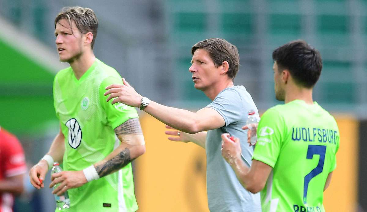 Wout Weghorst (l.) steht wohl vor einem Abschied aus Wolfsburg.