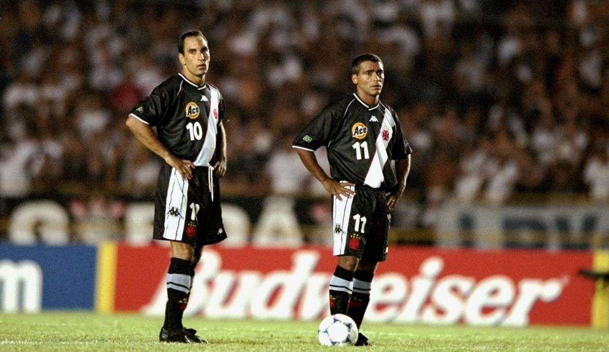 Sie waren mal beste Freunde. Am Ende weigerten sie sich sogar, sich gegenseitig die Bälle zuzupassen: Edmundo (li.) und Romario im Trikot ihres Lieblingsklubs Vasco da Gama. .