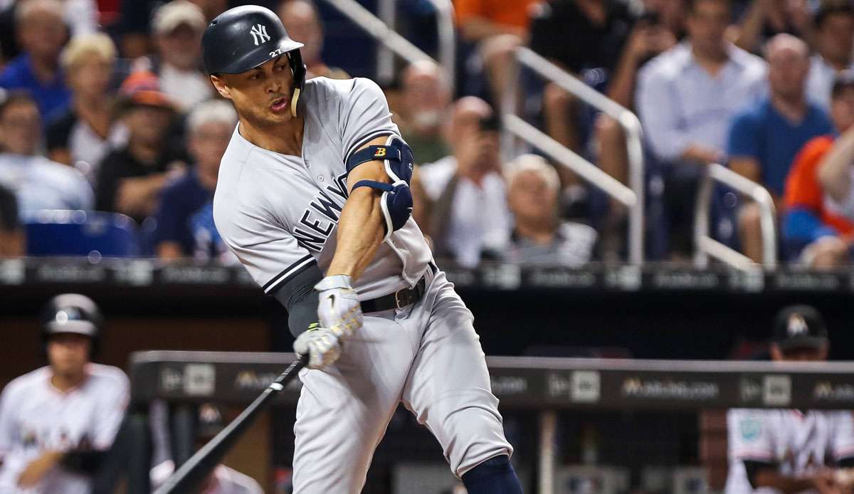 Giancarlo Stanton schlug den ersten Homerun der MLB-Saison 2020.