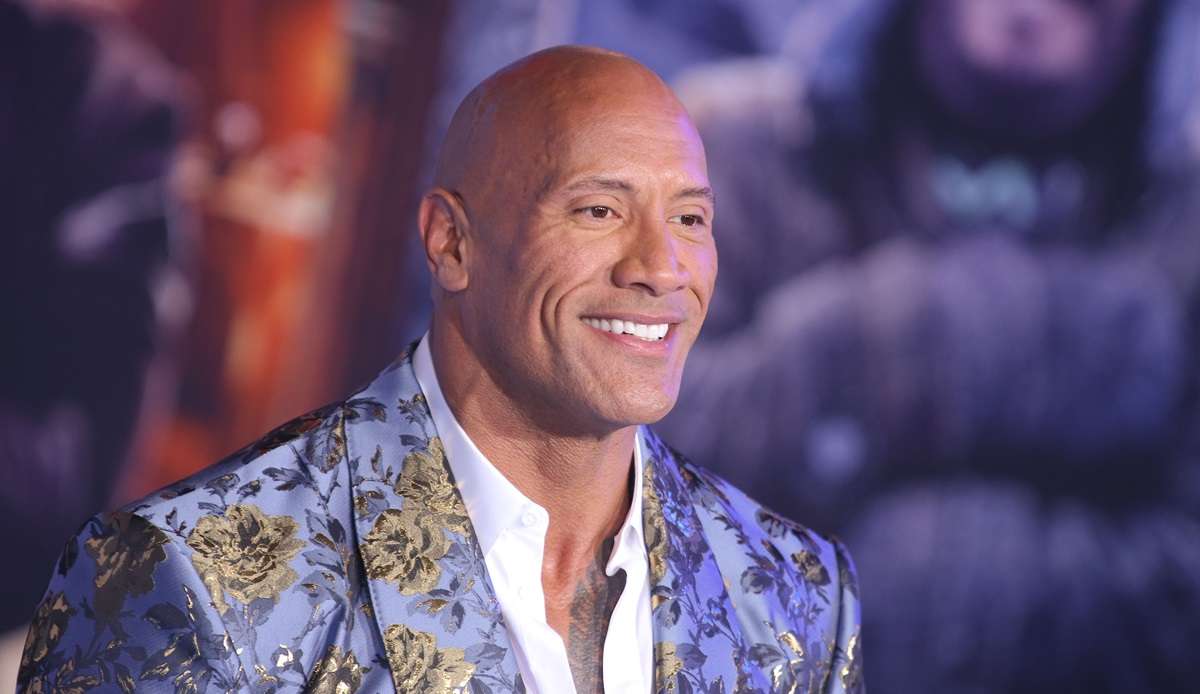 The Rock hat eine Football-Liga gekauft.