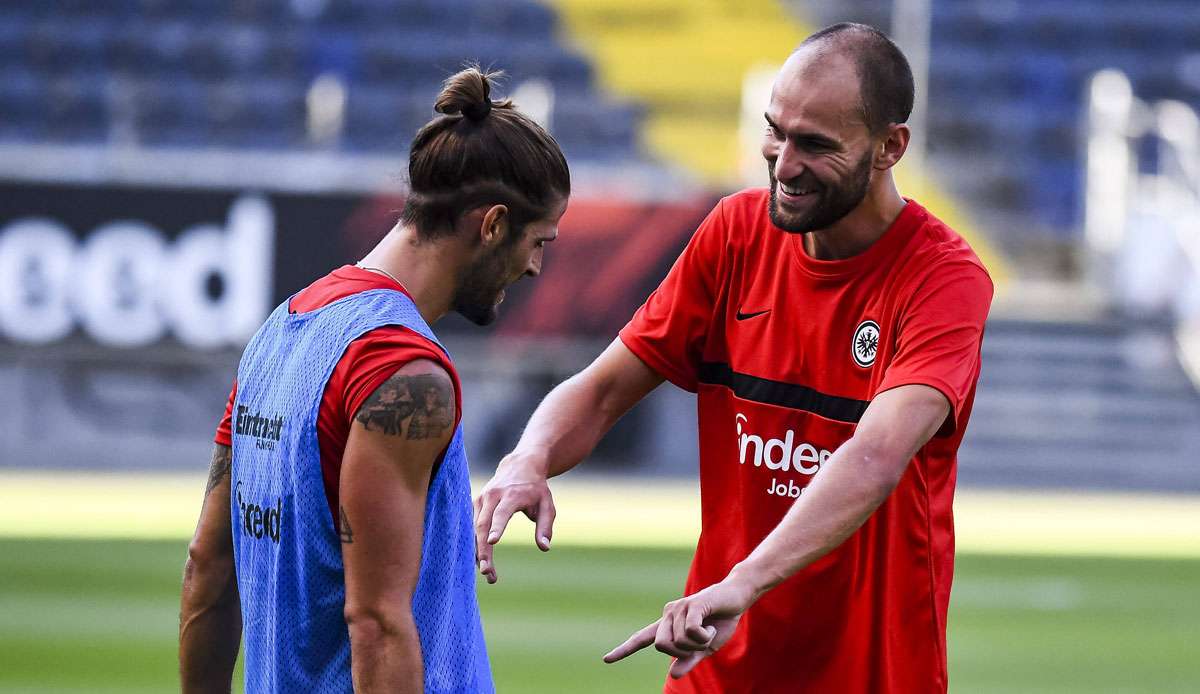 Bas Dost (r.) stand offenbar im Fokus von Borussia Dortmund, ehe er sich Eintracht Frankfurt anschloss.