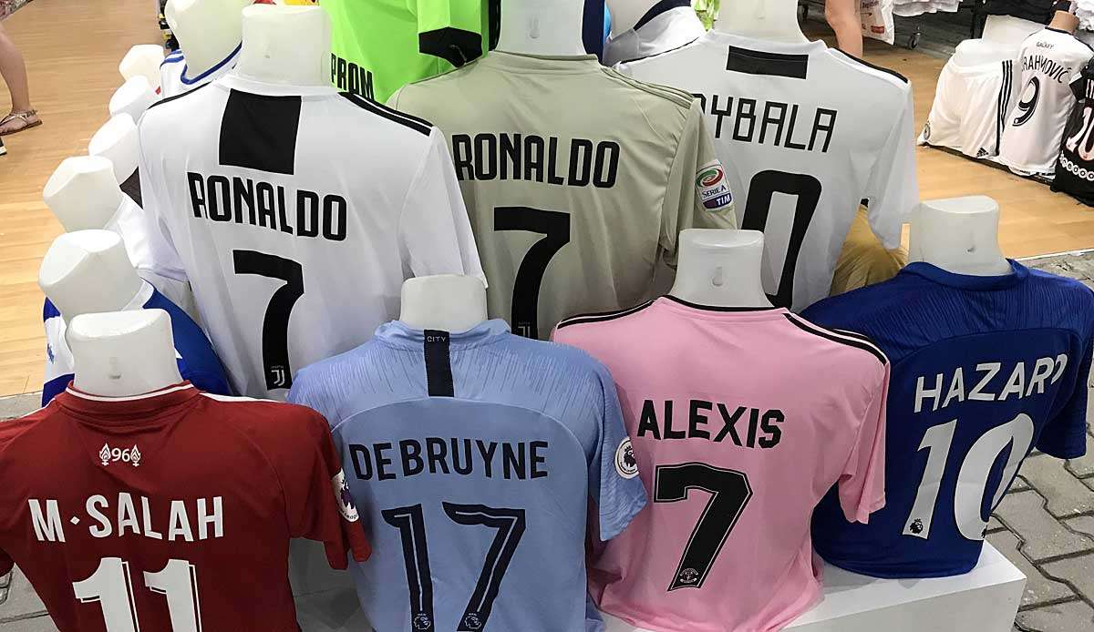 Thront über allen anderen: Das Trikot von Cristiano Ronaldo ist weltweit am beliebtesten unter Fußball-Fans.