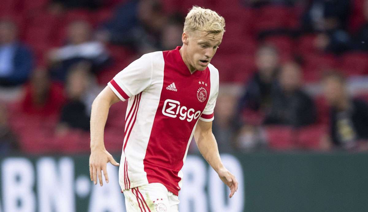 Donny van de Beek wechselt zu Manchester United.