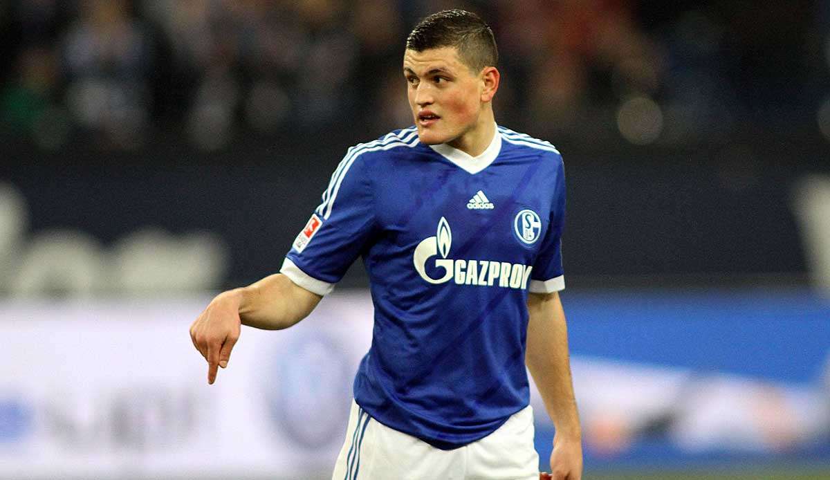 Spielte von 2010 bis 2014 beim FC Schalke 04 und ist aktuell vereinslos: Kyriakos Papadopoulos.