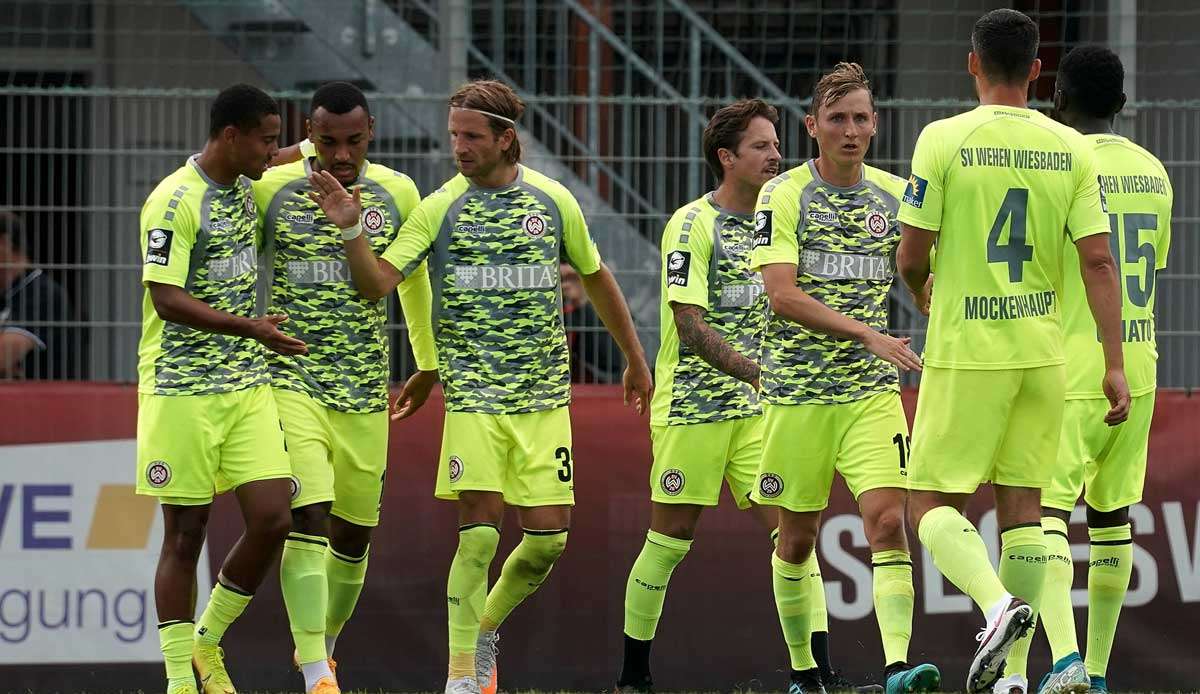 Der SV Wehen Wiesbaden besiegte in der ersten Runde des DFB-Pokals den 1. FC Heidenheim.