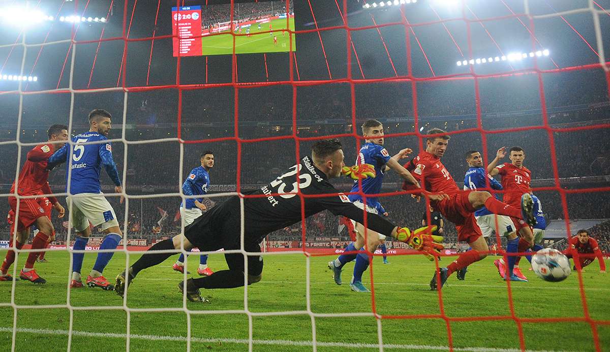 FC Bayern München gegen FC Schalke 04 wird live auf DAZN übertragen.