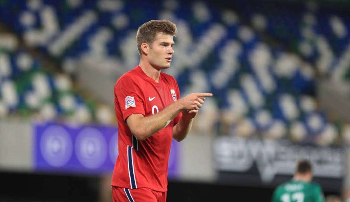 Stürmer Sörloth könnte sein Debüt für RB Leipzig geben.