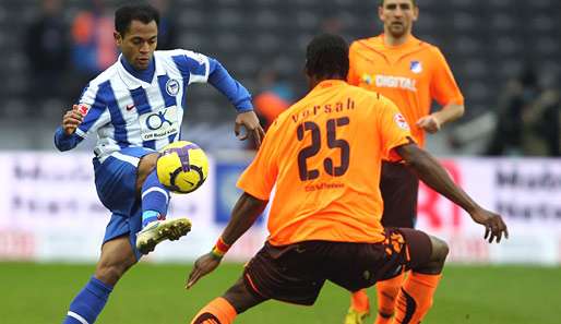 Raffael (l.) spielt seit 2008 bei der Berliner Hertha