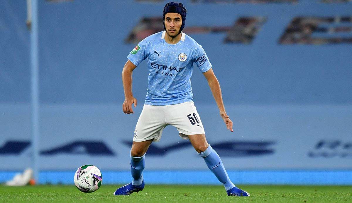 Der FC Barcelona versucht sich weiter an einem Transfer von Abwehrspieler Eric Garcia von Manchester City.