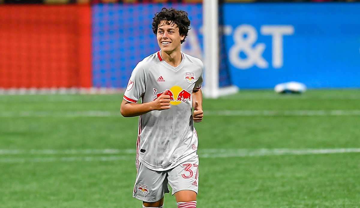 Bundesligist RB Leipzig hat sich offenbar die Transferrechte an Mittelfeldjuwel Caden Clark gesichert.