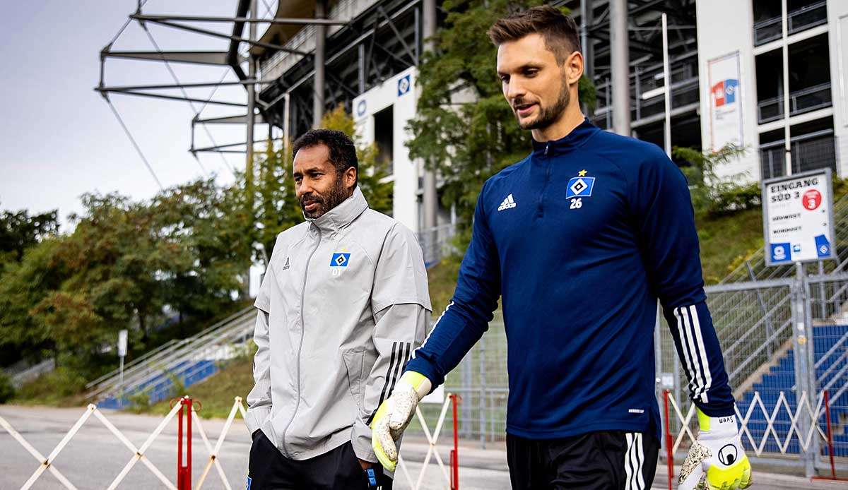 Der Trainer und sein neuer Stammkeeper: Sven Ulreich wurde von Daniel Thioune zur neuen Nummer eins des HSV gemacht.