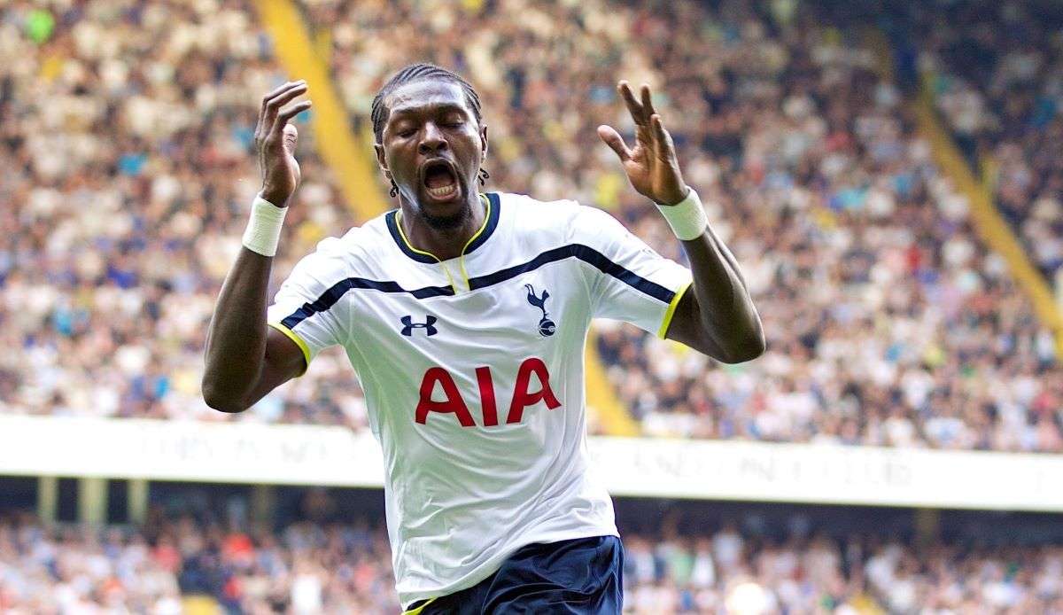 Emmanuel Adebayor während seiner Zeit bei Tottenham Hotspur.