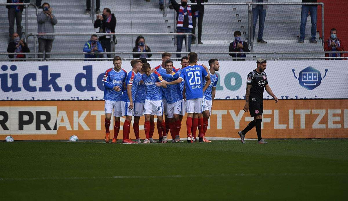 Holstein Kiel ist neuer Spitzenreiter der 2. Bundesliga. Die Störche siegten im Heimspiel gegen Absteiger Fortuna Düsseldorf mit 2:1 (1:0) und kletterten in der Tabelle an Hannover 96 und am Hamburger SV vorbei auf Platz eins.