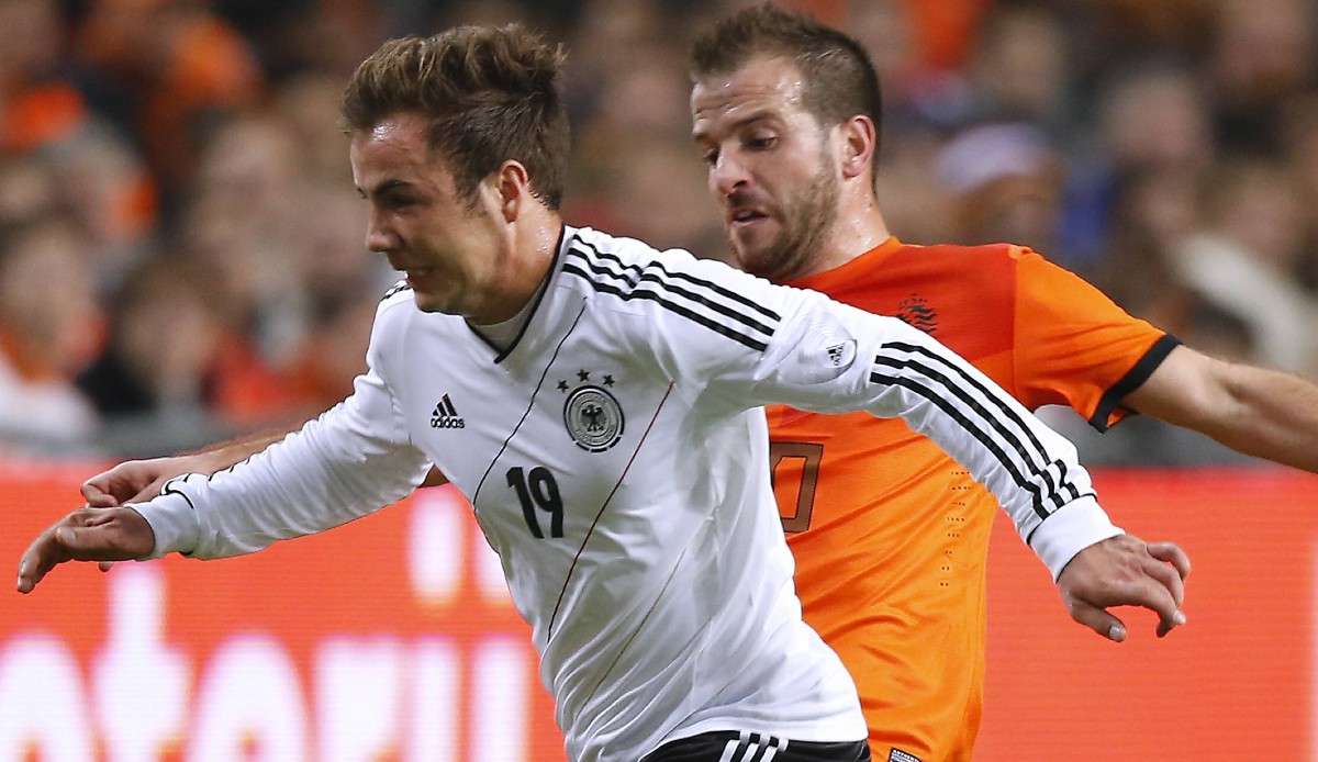 Rafael Van der Vaart stand einige Male gegen Mario Götze auf dem Feld.