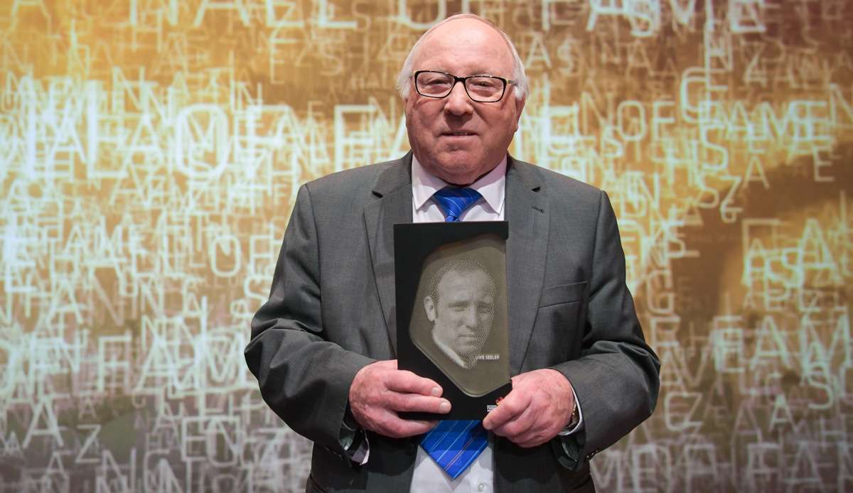 Uwe Seeler bei seiner Aufnahme in die Hall of Fame des deutschen Fußballs im Jahr 2019.