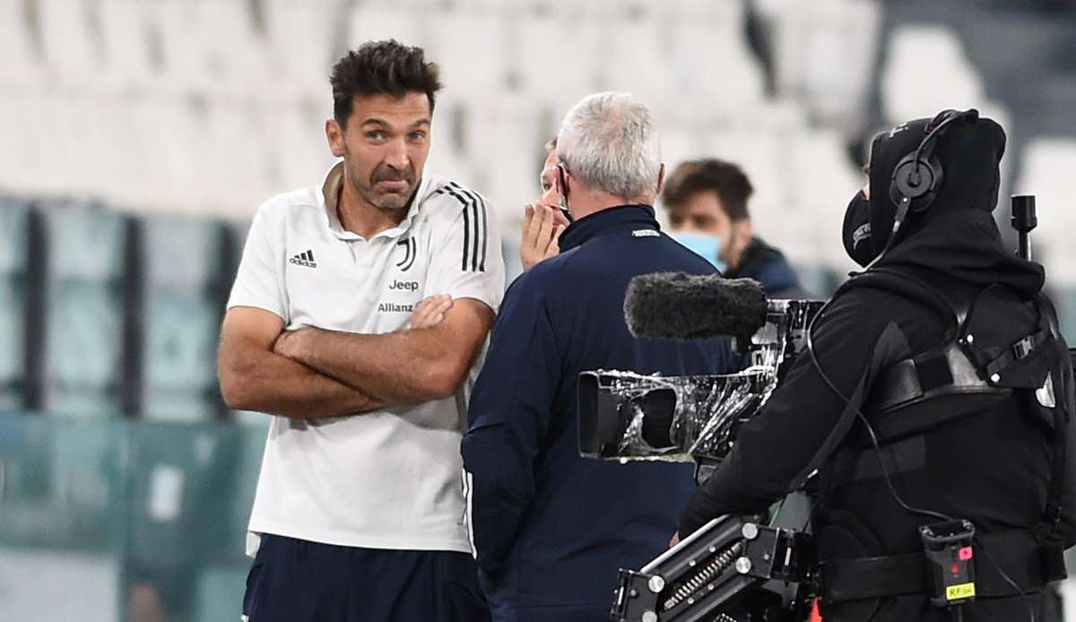 Juventus Turins Torhüter Gianluigi Buffon: Sein Klub behält die drei Punkte aus dem Spiel gegen den SSC Neapel.