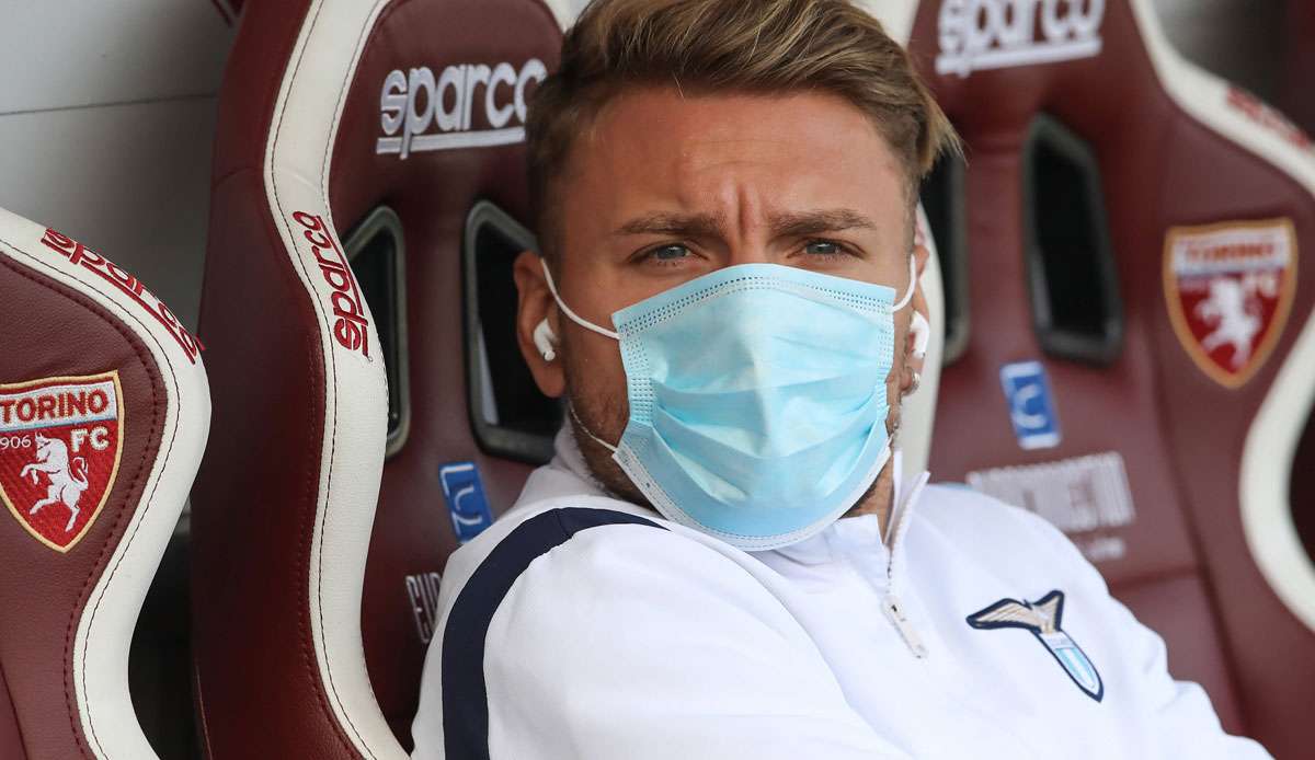 In der Affäre um möglicherweise manipulierte Corona-Tests bei Lazio Rom sind Kapitän Ciro Immobile und sein Teamkollege Lucas Leiva negativ getestet worden.