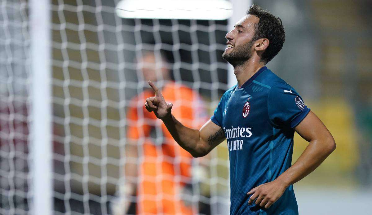 Hakan Calhanoglu ist in der Serie A gefragt.