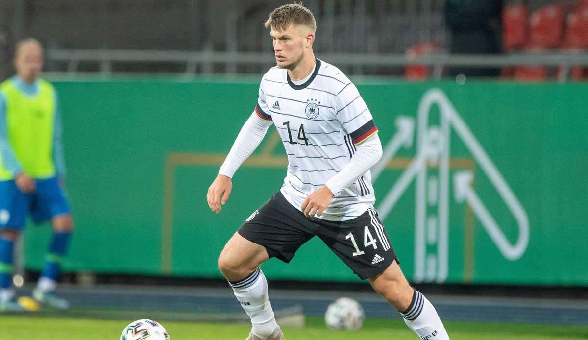 Lars Lukas Mai im DFB-Trikot.