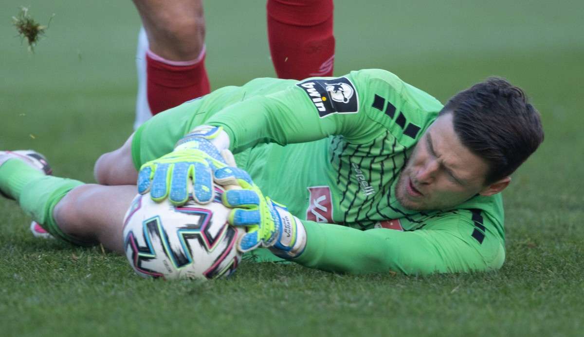 Türkgücü-Keeper Rene Vollath zeigte im Spiel gegen Duisburg einige Glanztaten.