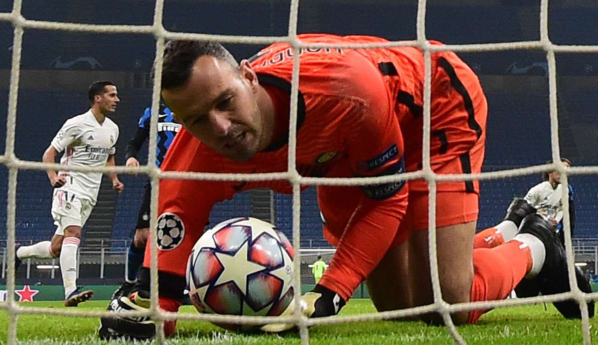 Samir Handanovic hatte beim Elfmeter von Eden Hazard das Nachsehen.